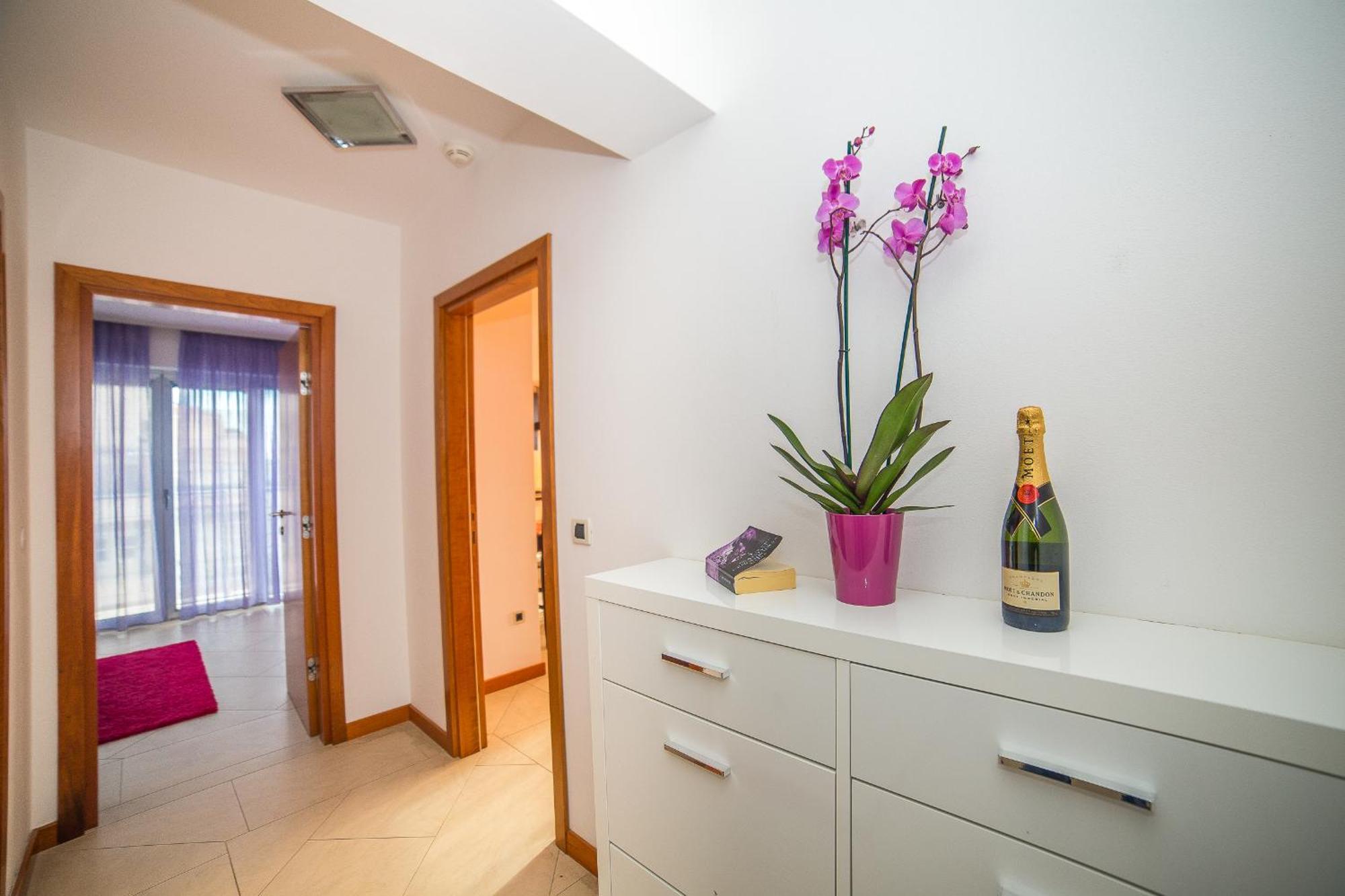 Apartments Milan Makarska Zimmer foto