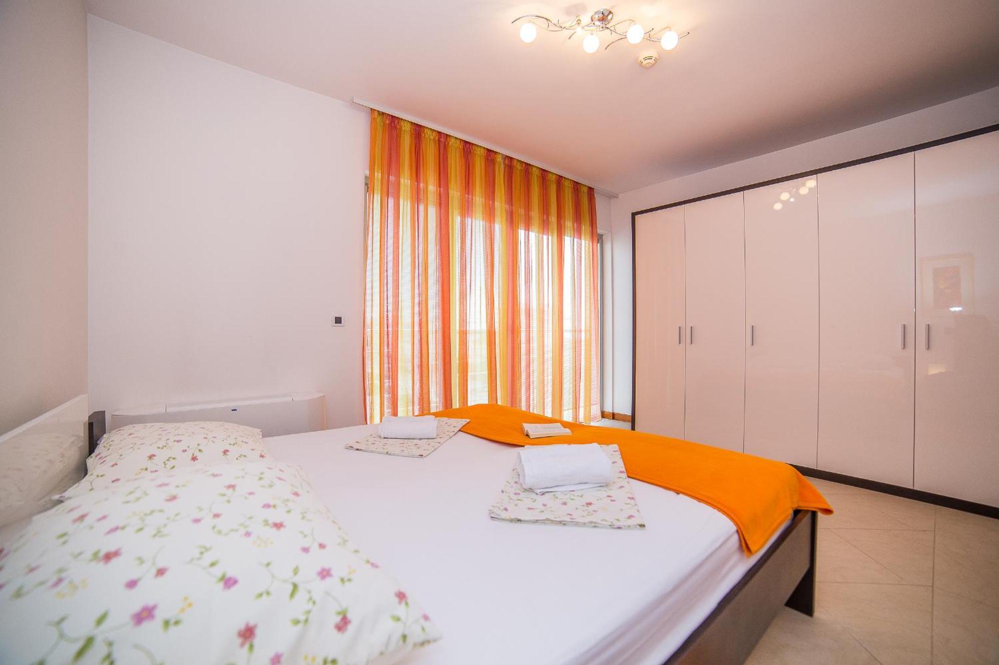 Apartments Milan Makarska Zimmer foto