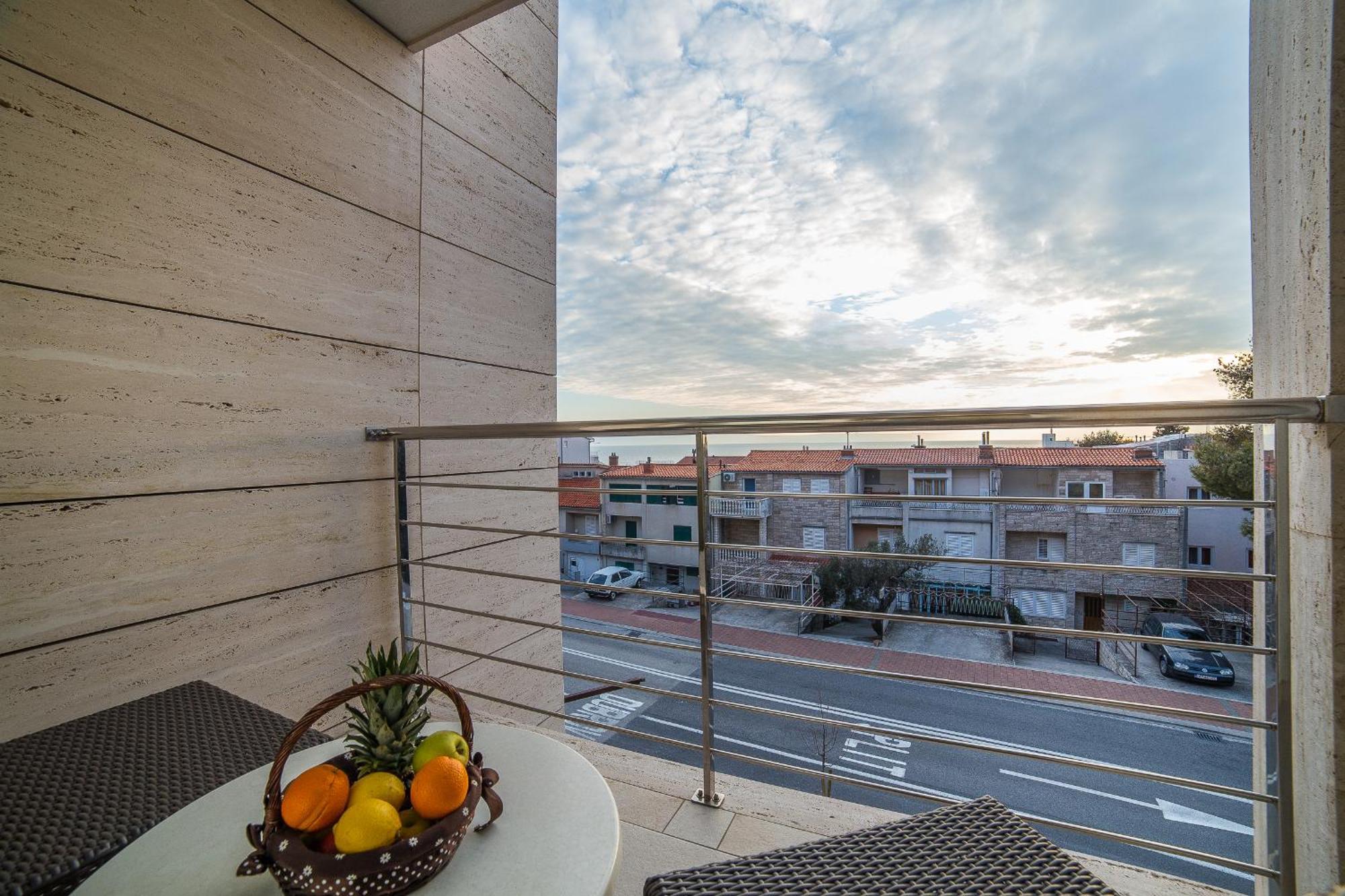 Apartments Milan Makarska Zimmer foto