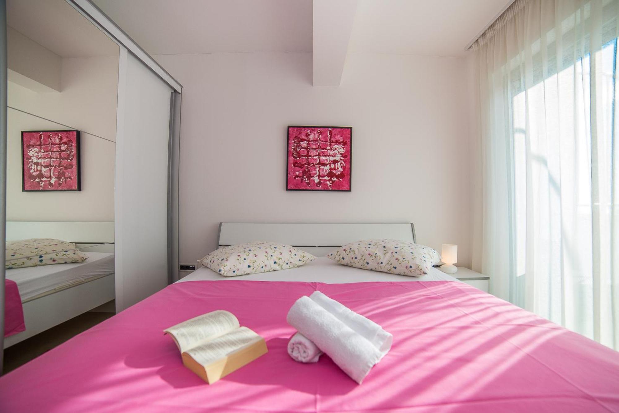 Apartments Milan Makarska Zimmer foto