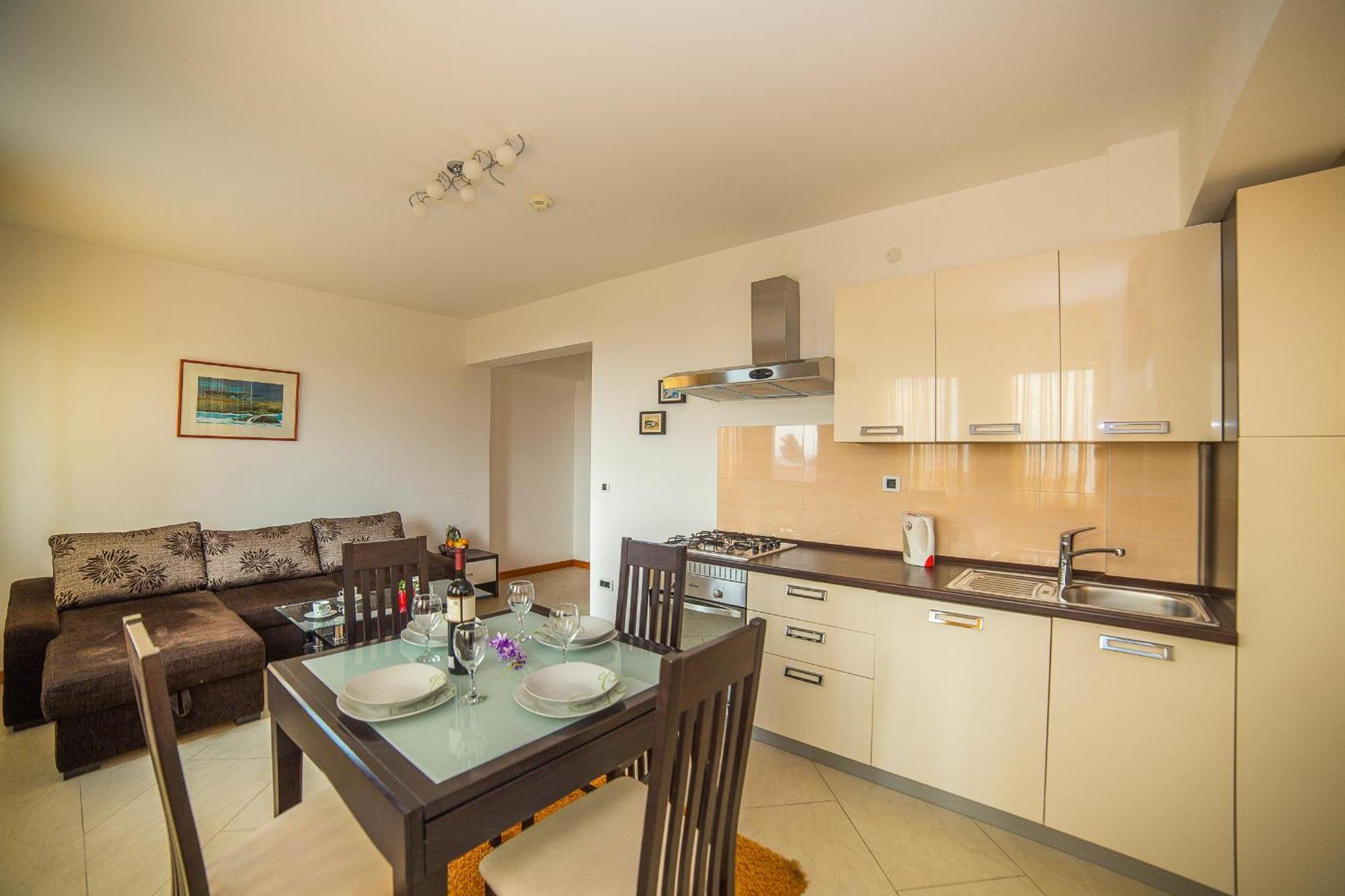 Apartments Milan Makarska Zimmer foto