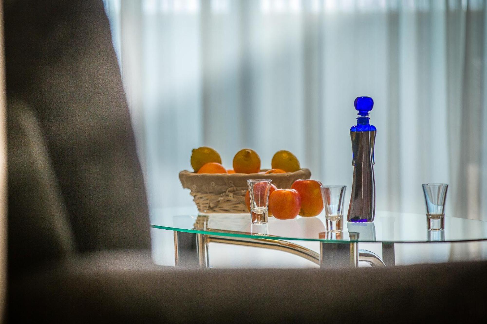 Apartments Milan Makarska Zimmer foto
