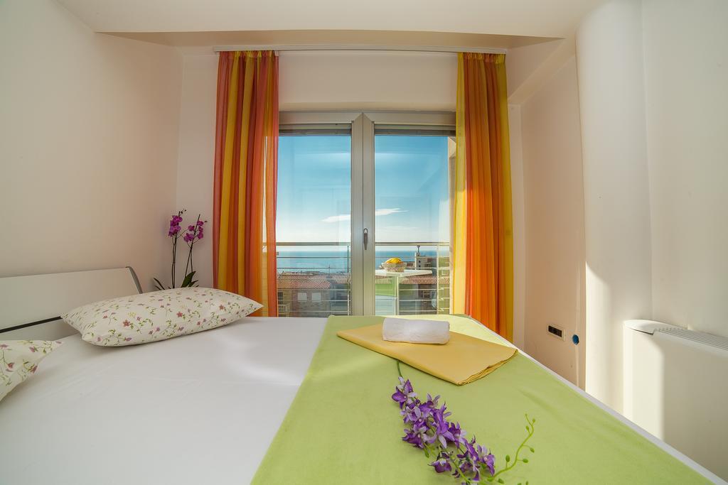 Apartments Milan Makarska Exterior foto