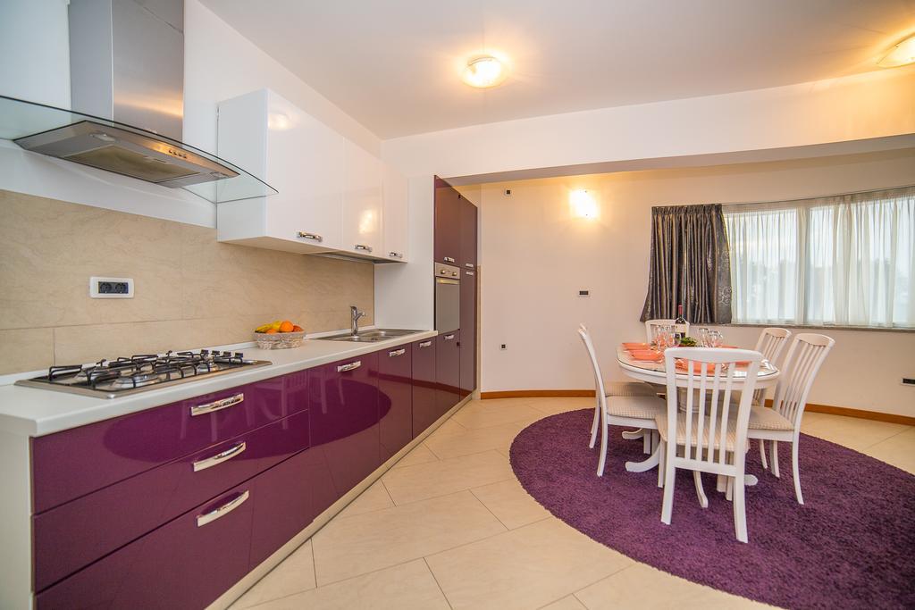 Apartments Milan Makarska Exterior foto
